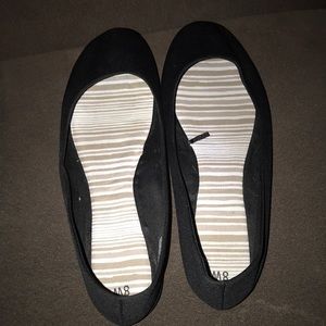 Black shoes. Ballet type shoes.